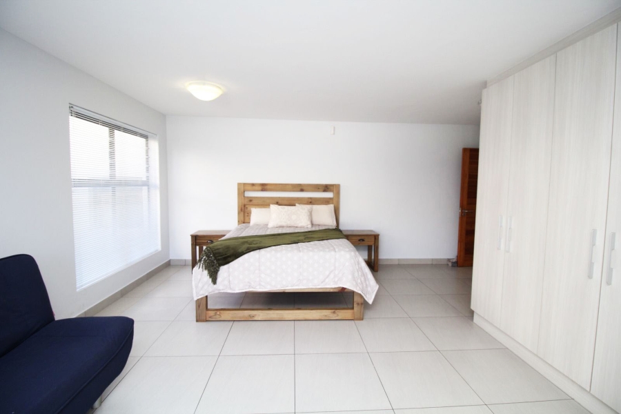 5 Bedroom Property for Sale in Calypso Beach Western Cape